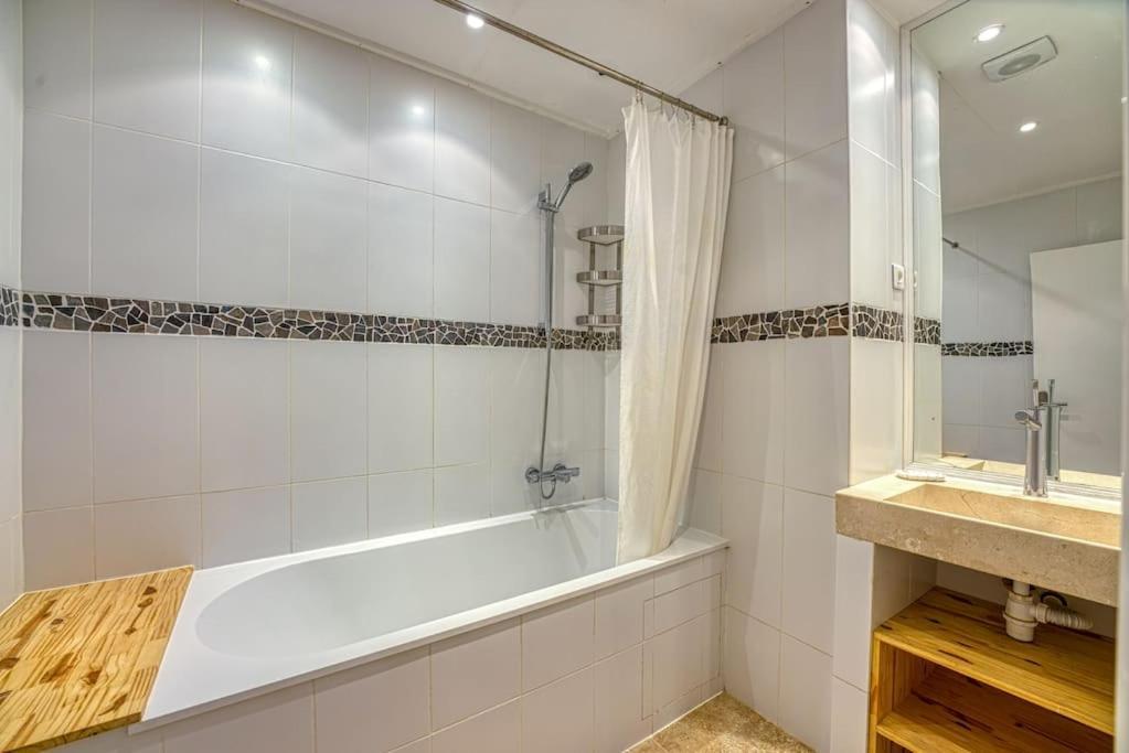 New - 1 Bed Apt Central Antibes Kültér fotó